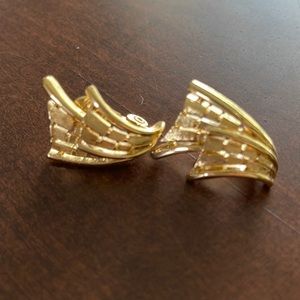 Monet clip on earrings 1950s